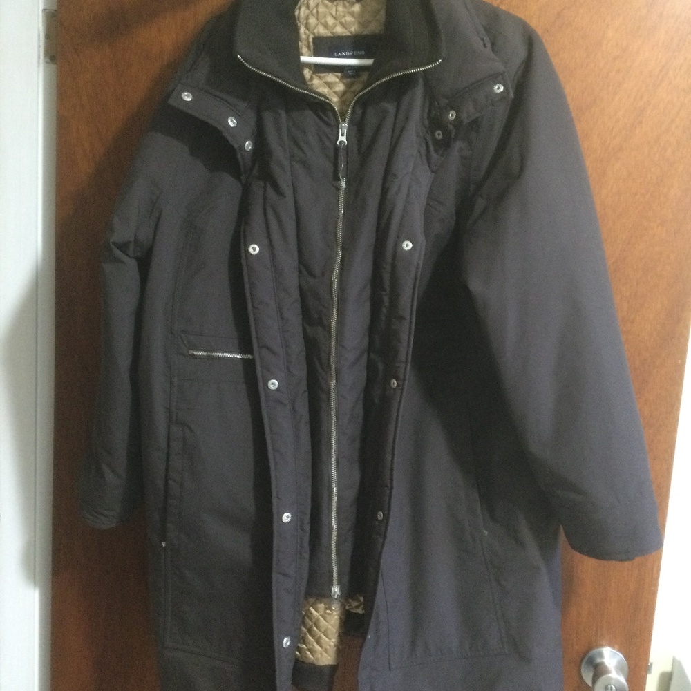Never Worn /  Lands End / Parka